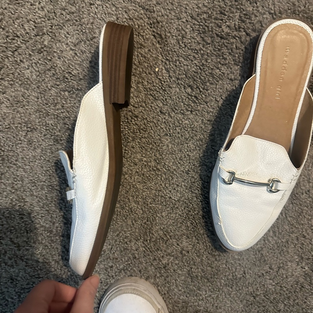 Rebecca Minkoff Cream Leather Mules with Silver Accents - Picture 2 of 3